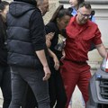Incident tokom procesa protiv Uroša Blažića: Suđenje prekinuto, hitna pomoć zbrinjava majke ubijenih (FOTO)