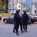 Produžen pritvor osumnjičenim za trgovinu ekstazijem: Uhapšeni u akciji "Dozer", vrednost zaplenjene droge 15.000 evra