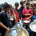 World Central Kitchen obustavio humanitarni rad u Gazi
