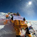 Deseti planinar iz Srbije na vrhu sveta: Milosavljević osvojio Mont Everest