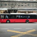 Drama u beogradskom autobusu! Udarao i pljuvao putnike, a kada je došla policija izbio haos
