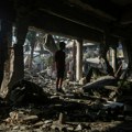 Izrael uništio dva solitera u Gazi, vojska ubila još 56 Palestinaca, uključujući i one koji su čekali pomoć