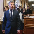 Prvo obraćanje Mađara kao premijera: Obećao da će „služiti a ne vladati“ i pozvao predsednika da se povuče