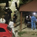 „Imamo dokaze, pozive i fotografije: Noćima nas gađaju jajima, lome park i terorišu komšiluk, policiju zovemo mesecima!“…