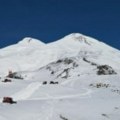 Dvoje planinara iz BiH poginulo na planini Elbrus, za troje se traga