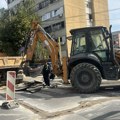Nisu normalni: Treći put raskopavaju tek urađenu ulicu Potonule šahte na tek asfaltiranoj ulici