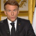 "Ovo što radite je nepodnošljivo, sve nas je sramota" Makron se hitno obratio nakon nasilnih protesta na ulicama Francuske…