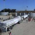 Drugi konvoj humanitarne pomoći stigao na egipatsku stranu prelaza Rafa