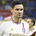 Dejan Lovren oblači crno-beli dres!