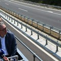 Вучић: Народ ће их јурити по улицама, али ми ћемо их чувати