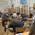 Osmaci nastavljaju polaganje probnog završnog ispita – danas testovi iz srpskog jezika i izbornog predmeta