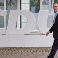 Немачки посланик Јенс Шпан поднео оставку због скандала са услугама сурогат-мајке у САД