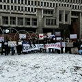 Protest: Srpski studenti sa Harvard Medical School i MIT-a uputili podršku kolegama u Srbiji, među njima i studentkinja iz…