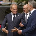 Tusk: Ne mogu da zamislim da neko od nas proslavlja danas na Crvenom trgu sa Putinom