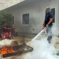 Da li znate pravilno da korisite aparat za gašenje požara na vozilu?