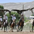 Sokolarstvo, konji i grleno pevanje na festivalu Salbuurun: Raj za nomadsku dušu Kirgistana (FOTO)