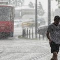 RHMZ objavio upozorenje na pljuskove sa grmljavinom i gradom