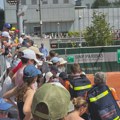Drama na meču Srbina: Navijaču pozlilo na Rolan Garosu, došla i Hitna pomoć