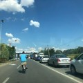 RADOVI DO 3. AVGUSTA: Izmenjen režim saobraćaja na putu od Kuzmina do Sremske Rače