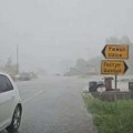 Olujno nevreme praćeno jakim gradom sručilo se na Prijepolje