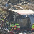 Nastavlja se spasilačka operacija nakon železničke nesreće u Španiji: Pet osoba pronađeno živo, 67 se i dalje vodi kao nestalo…