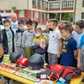 Povodom Dana Sektora za vanredne situacije prijepoljski vatrogasci dobrovoljno daju krv i druže se sa decom u Brodarevu
