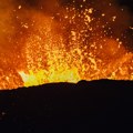 Sve se trese, eruptiraće? "Potpuno je nepredvidiv" VIDEO