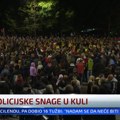 BLOG UŽIVO Ogroman broj građana na protestu u Kuli: Policija u opremi za razbijanje demonstracija opkolila zgradu opštine