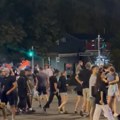 Demonstranti u Zemunu razlupali sedište radikala