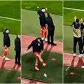Trenuci drame marka arnautovića iza zvezdine klupe! Heroj crveno-belih pred kraj utakmice bacao i šutirao stvari, hvatao se za…