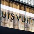 Grupa maskirani lopova opljačkala butik Luj Viton u centru Rima: Kolima razbili izlog