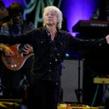 Bon Džovi zbog zdravstvenih problema prekinuo koncert u Medison Skver Gardenu