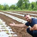 Nećete verovati: Aleksa na obali Zapadne Morave zasadio dinje! Biznis se isplatio, hteli smo da pokušamo nešto drugačije