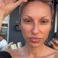 (Video) Ovo je pravo lice rade Manojlović: Pevačica objavila snimak bez trunke šminke i filtera - svi gledaju i ne veruju