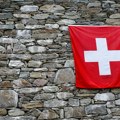 Ko ne zameni „švajcarce“ na vreme, moraće poštom da ih šalje u Švajcarsku