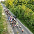 Šest meseci od tragedije na Železničkoj stanici: Novosađani dočekali pešake iz Pomoravlja, danas veliki protest