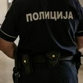 "Crna, zalizana kosa i lice puno bubuljica": Policija na nogama, u toku potraga za lopovom iz Obrenovca