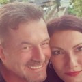 "Ona je mlađa od mene i to je trebalo progutati i usaglasiti": Srpski kompozitor (57) u braku sa pevačicom, a evo koliko ona…