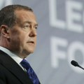 Medvedev: Iran vidi svoj opstanak u svom nuklearnom programu i neće ga napustiti