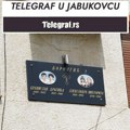 Na kući spomen ploča, na njoj unuke pored bake i deke: Porodica Borongić iz Jabukovca doživela 2 teška gubitka