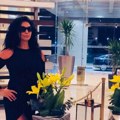Udala se za estradnog menadžera, on joj doveo ljubavnicu u kuću: Procvetala nakon razvoda, i prvi put skinula sa 55