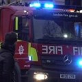 Gori skladište u Londonu: 25 vatrogasnih vozila na licu mesta