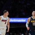 Posle povrede Jokića Nagetsima nije bilo do košarke! Denver doživeo težak poraz na Floridi, Nikola Jović dominirao na terenu…