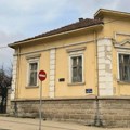 Zakonom zaštićenu kuću na najatraktivnijoj lokaciji u centru Vranja žele da sruše i da je naprave lakom metom investitora