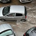 Jako grmljavinsko nevreme sa obilnim padavinama uzrokovalo bujice u Splitu