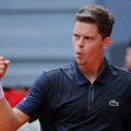 Aleksander Bloks u četvrtfinalu US Opena: Belgijanac srušio Serundola posle četiri seta
