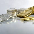Zlato pojeftinilo, srebro još više Cene plemenitih metala naglo pale, evo šta se dešava