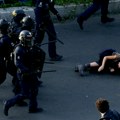 Zaharova: Jelisejska palata ćuti dok francuska policija prebija decu