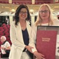 Svečanost u Narodnom pozorištu: Profesorka Elizabeta Ristanović dobitnik Zlatnog beočuga (foto/video)