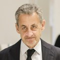 Sarkoziju skinuta nanogica